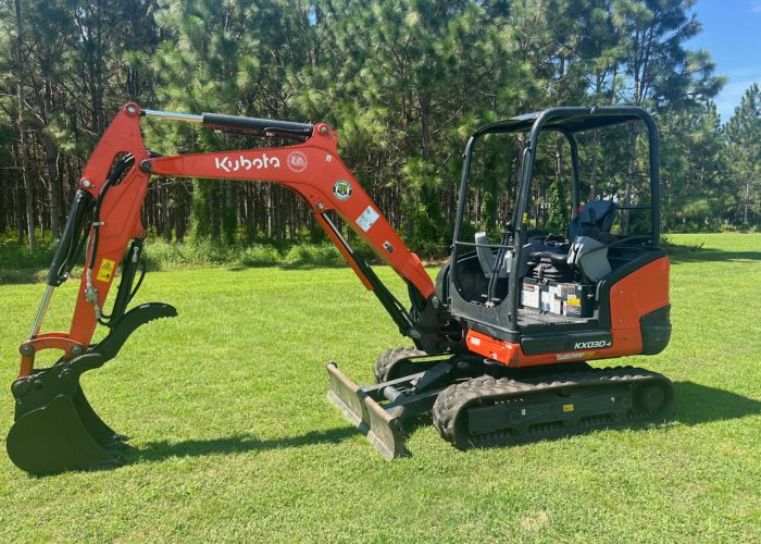 Kubota-KX030